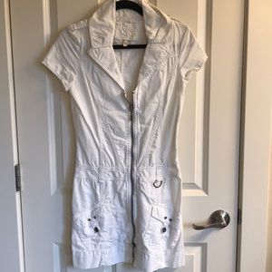 Twill Twenty Two White Dress. Size P.